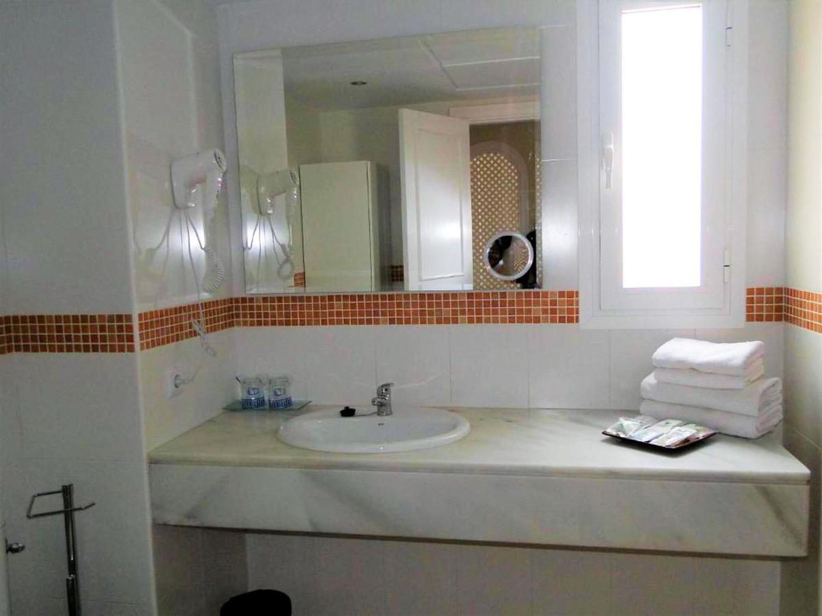 Attractive Holiday Home In Roquetas De Mar Surrounded By Beaches Roquetas de Mar Exterior photo